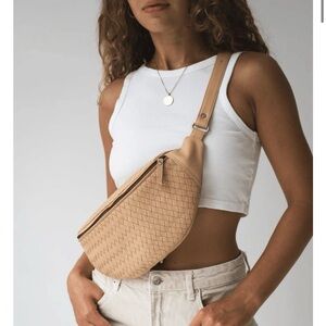 Elegant Mandrn Sand Crossbody Bag